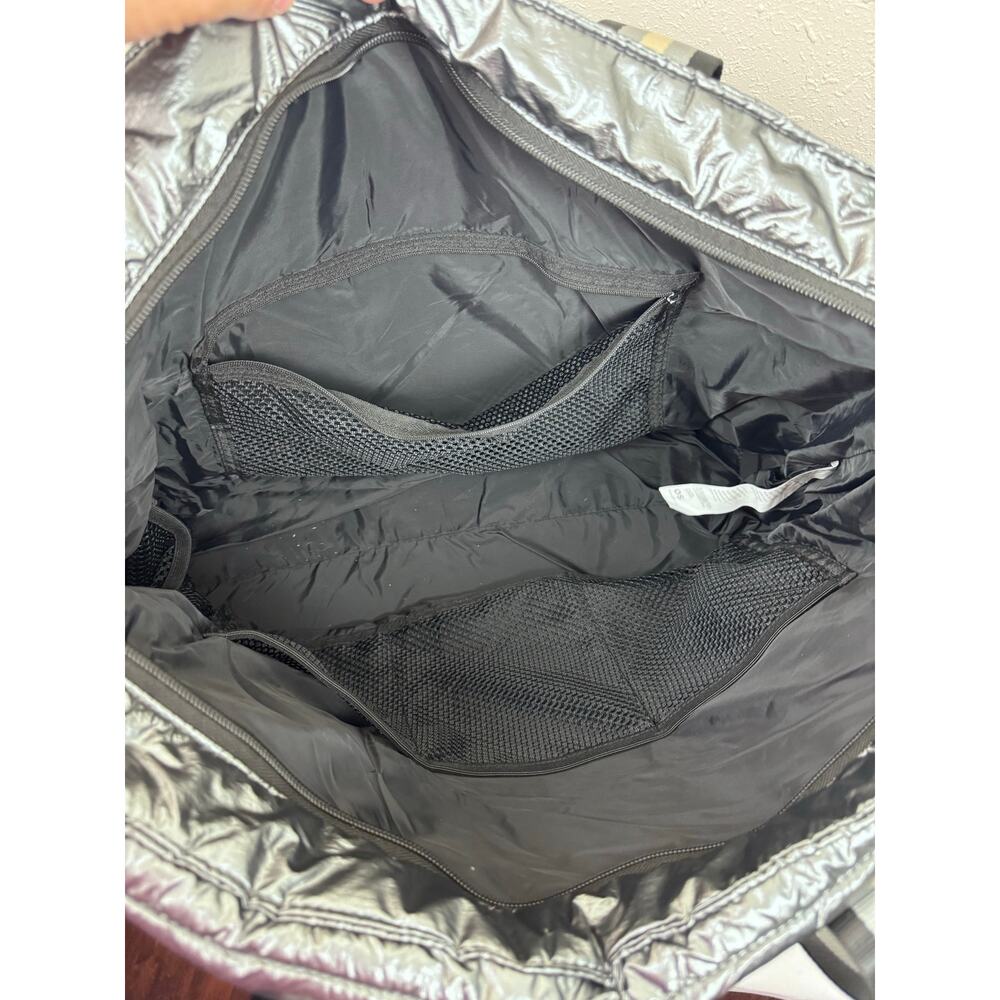 Fabletics Weekender Tote - Picture 5 of 6